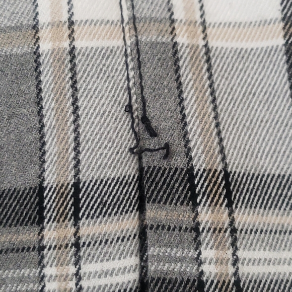 Guess plaid skirt - Picture 6 of 7